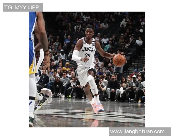 卡里斯勒韦尔的篮球之路：从新秀到明星的蜕变与挑战